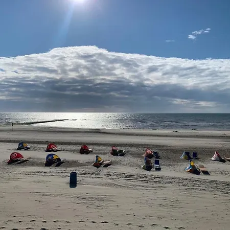 Traumlage Nr 56: Seaside Tranquility In Nature's Embrace *