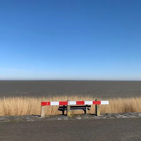 Traumlage Nr 56: Seaside Tranquility In Nature's Embrace Holiday home Westerland